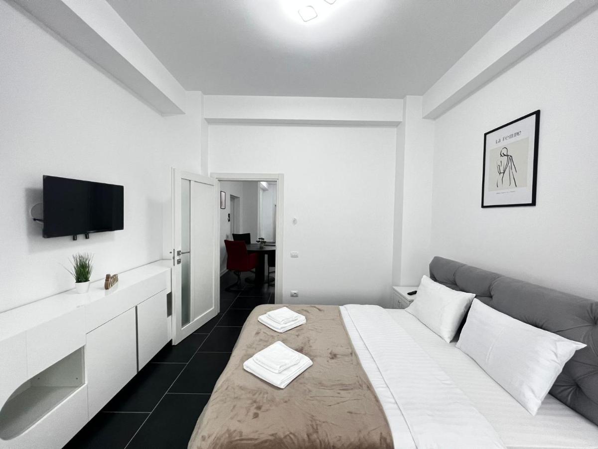 Luxury Cozy Apartments - City Center Suceava Buitenkant foto